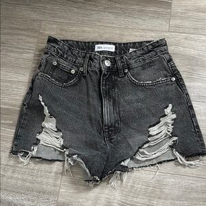 Zara Women's Black Distressed Denim Shorts
